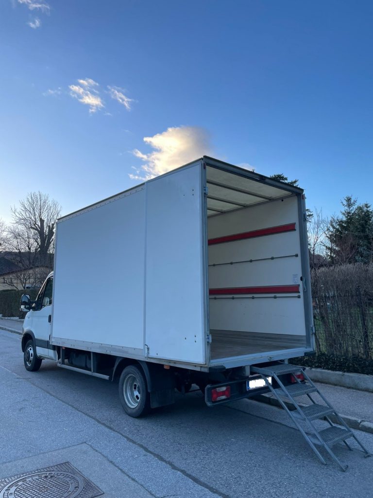 professionelle-umzugsdienstleistungen-transport-entrümpelung